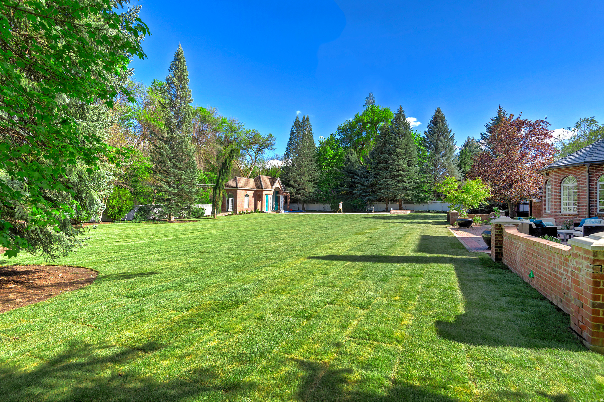 WALKER WOODS - Residential