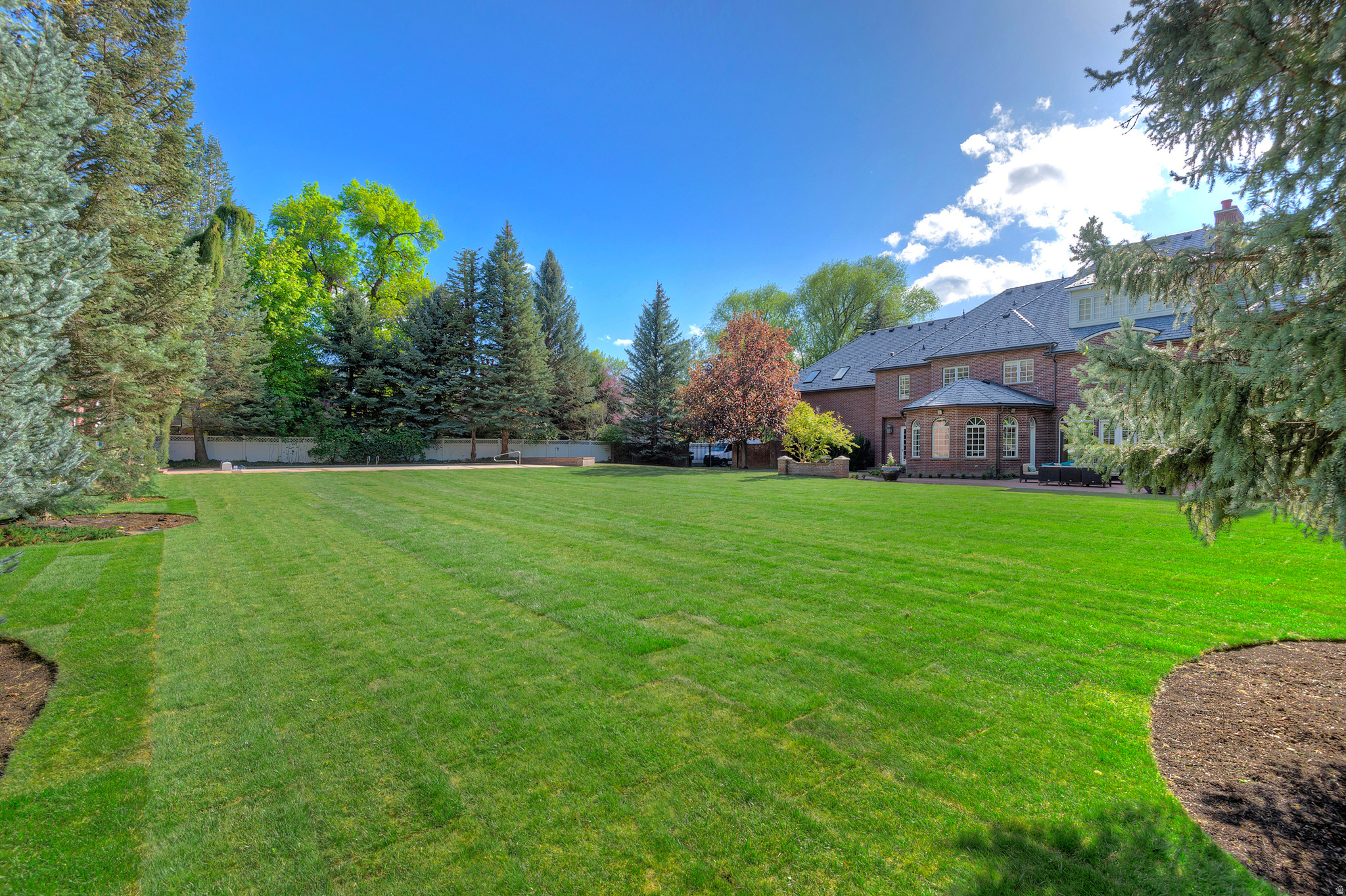 WALKER WOODS - Residential