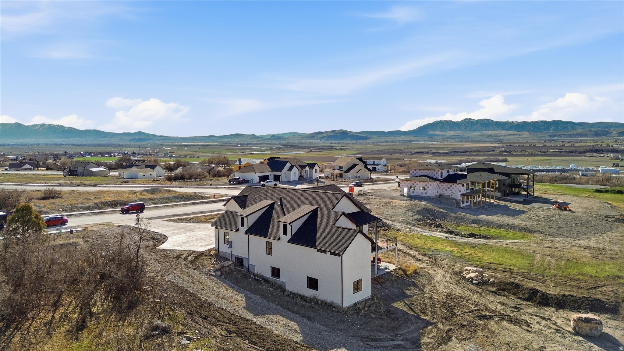 THE KNOLLS - Residential