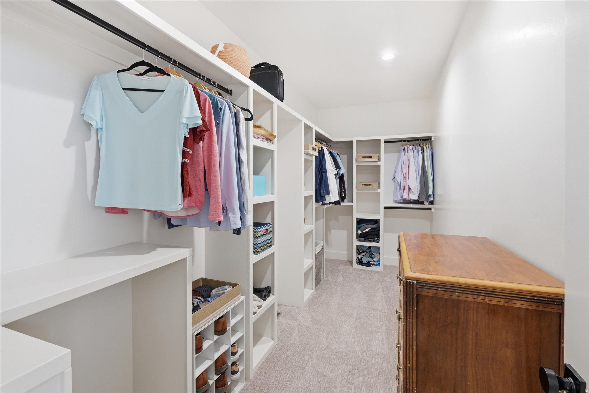 THE KNOLLS - Residential