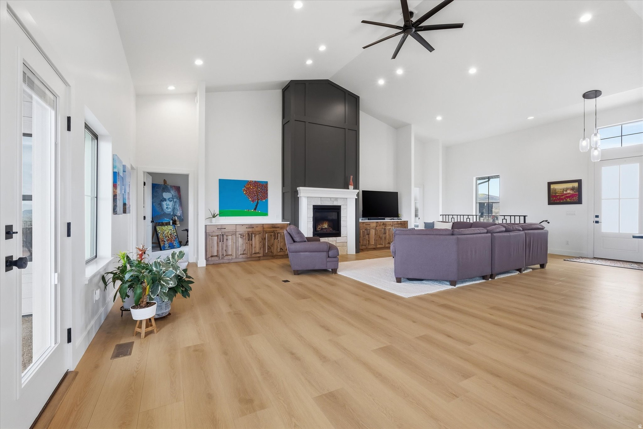 THE KNOLLS - Residential