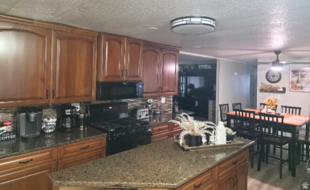 MONTE VISTA MOBILE HOME PARK - Residential