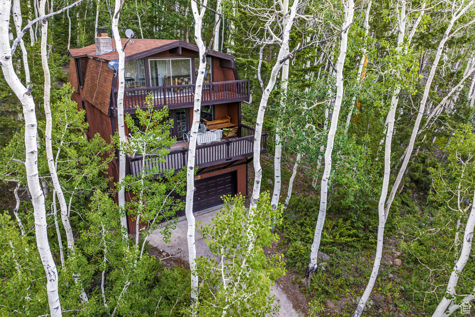 ASPEN HEART SUMMER HOMES - Residential