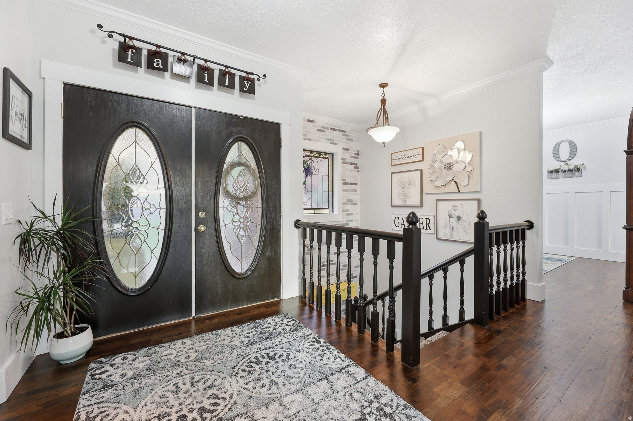 DIMPLE DELL RANCHETTES - Residential