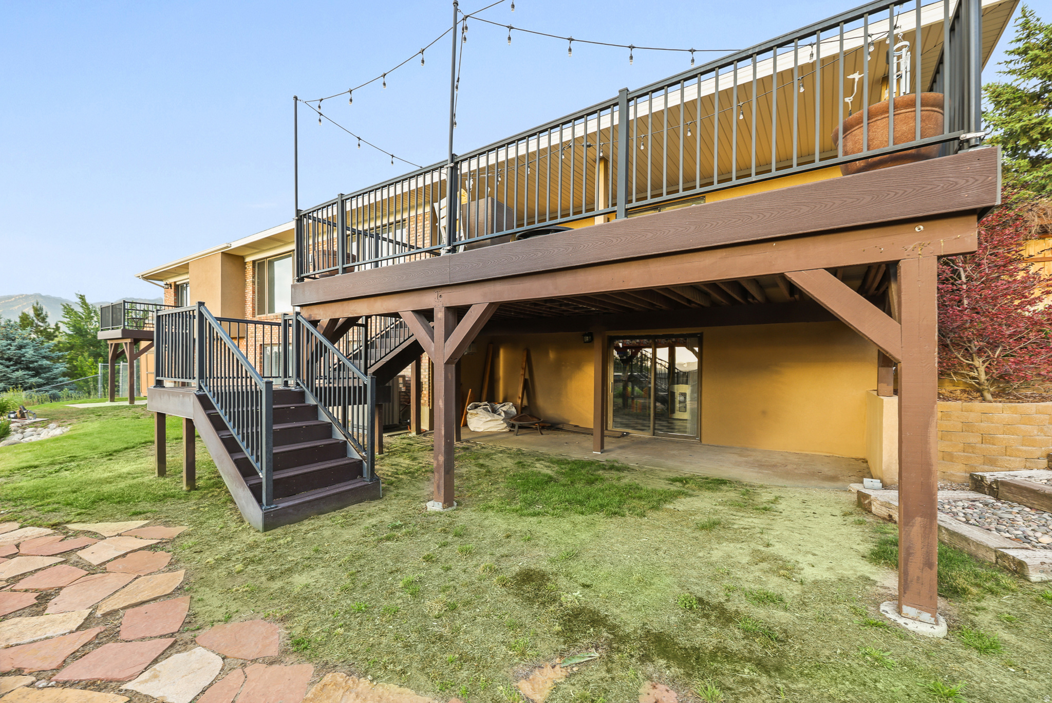 DIMPLE DELL RANCHETTES - Residential