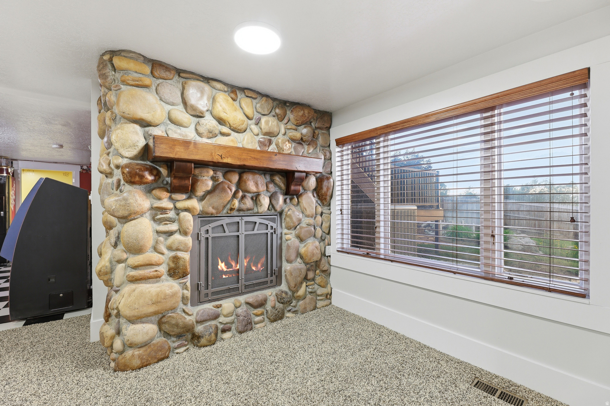 DIMPLE DELL RANCHETTES - Residential