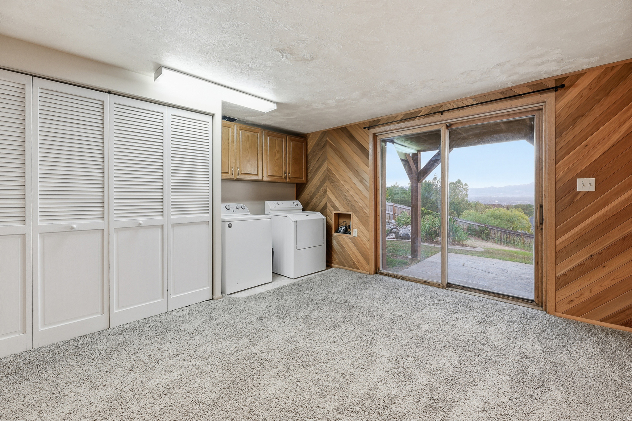DIMPLE DELL RANCHETTES - Residential