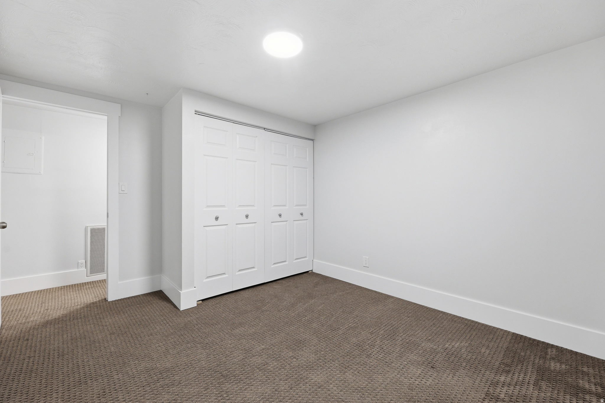 DIMPLE DELL RANCHETTES - Residential