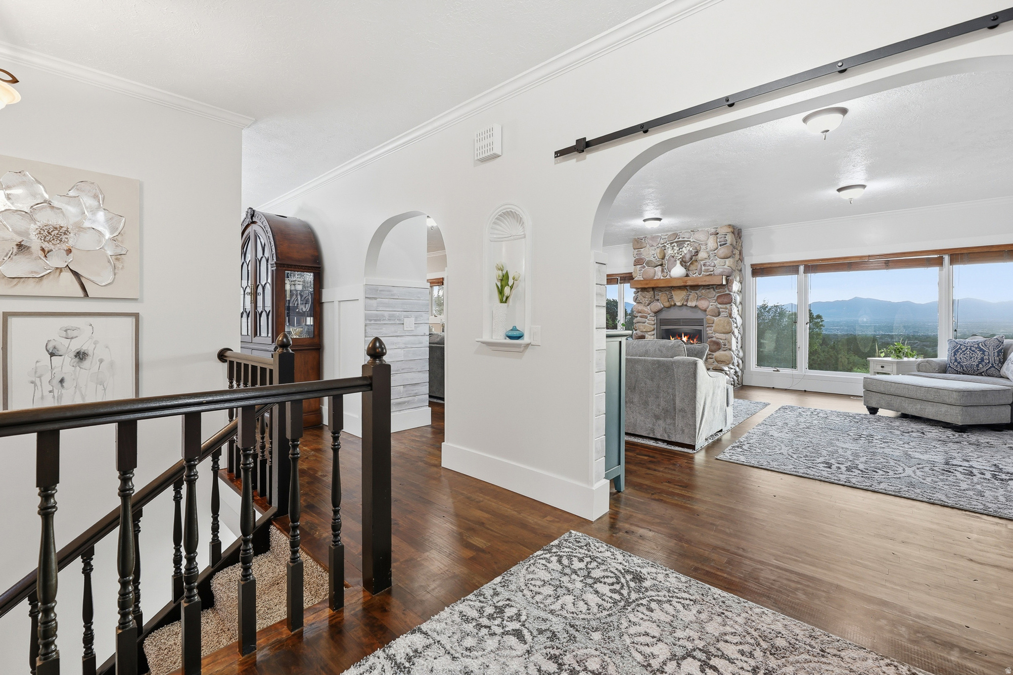 DIMPLE DELL RANCHETTES - Residential