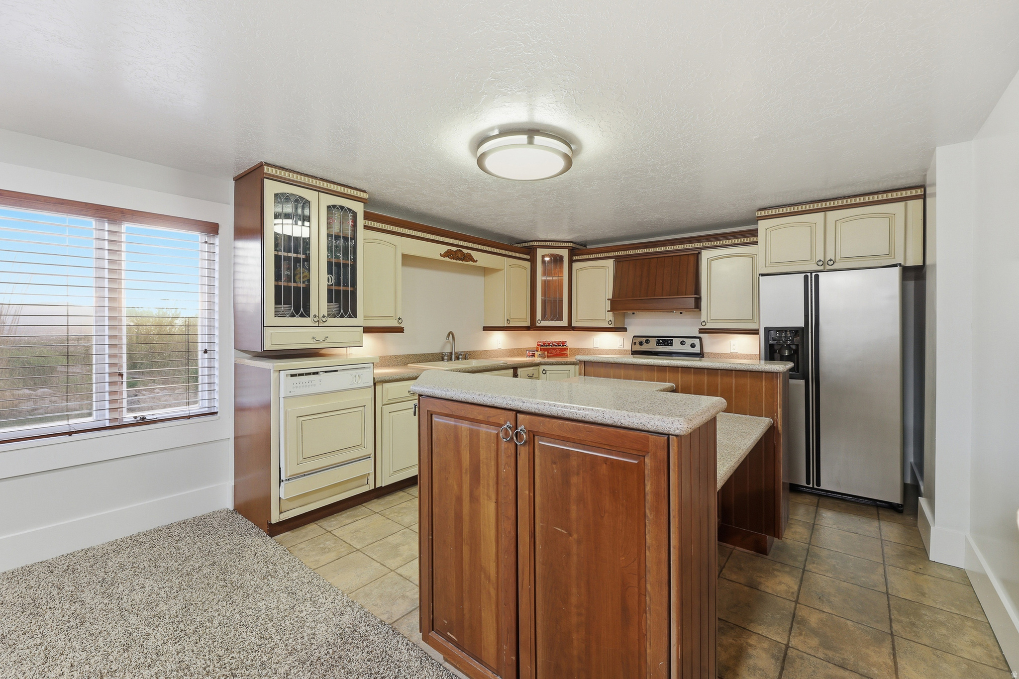DIMPLE DELL RANCHETTES - Residential