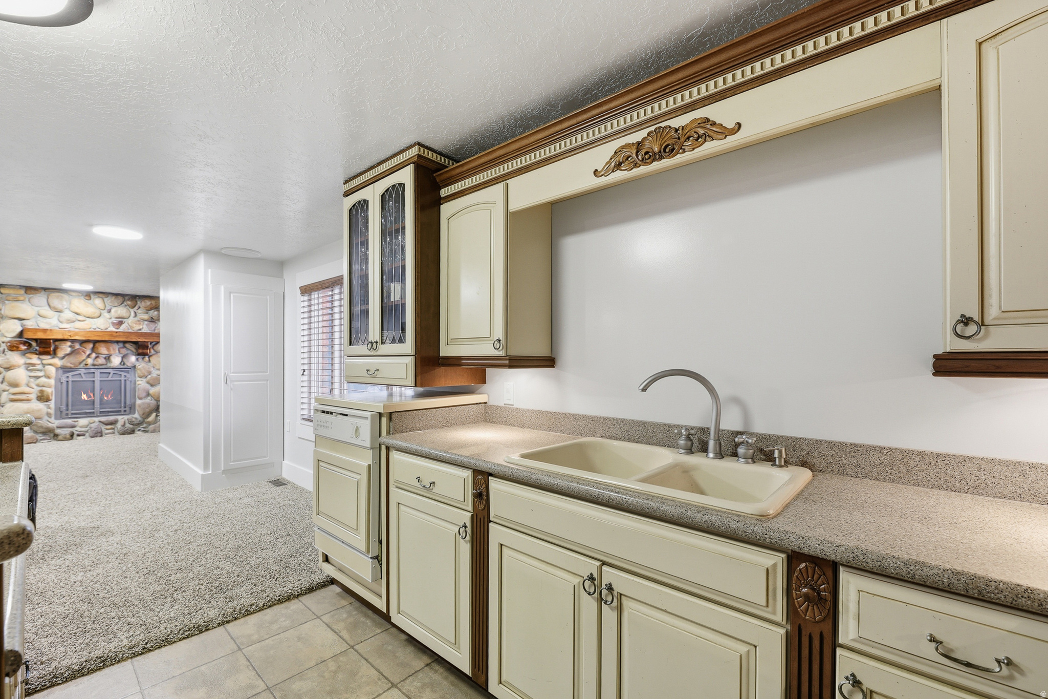 DIMPLE DELL RANCHETTES - Residential