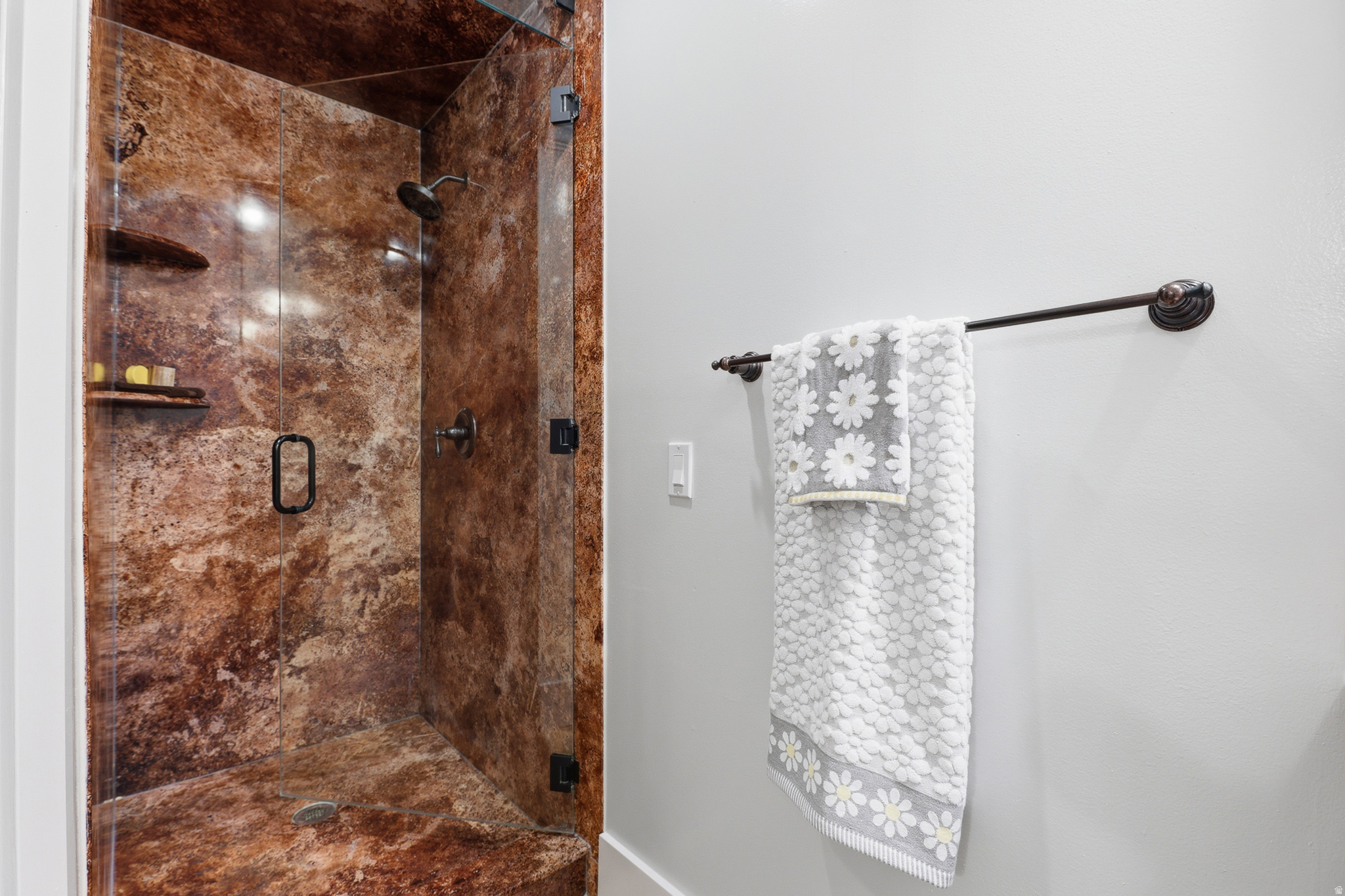 DIMPLE DELL RANCHETTES - Residential