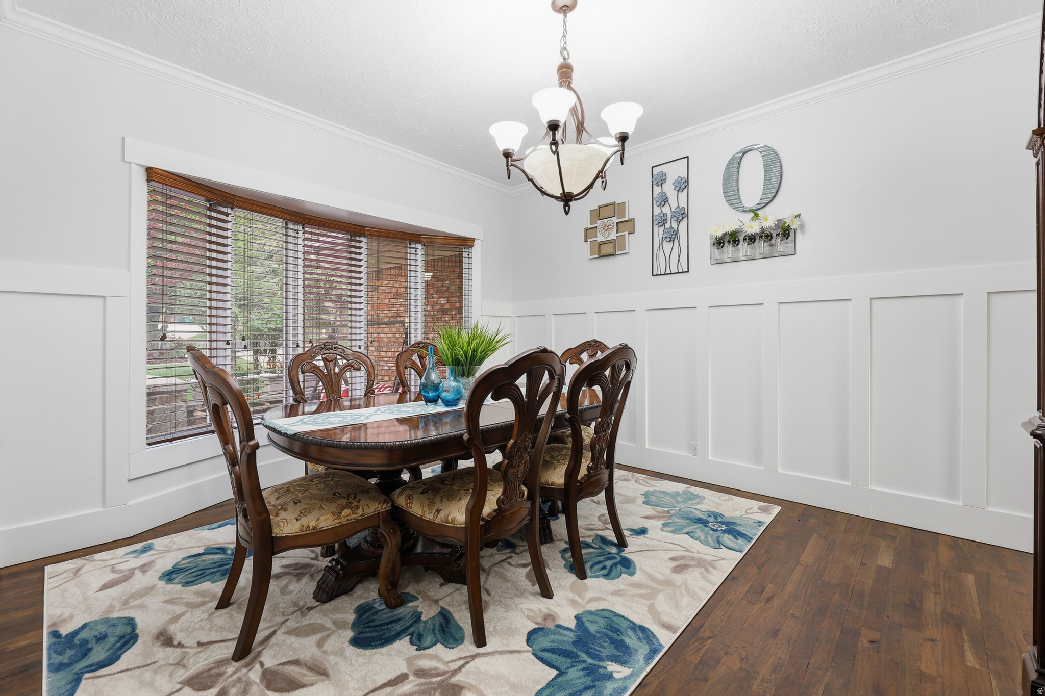 DIMPLE DELL RANCHETTES - Residential