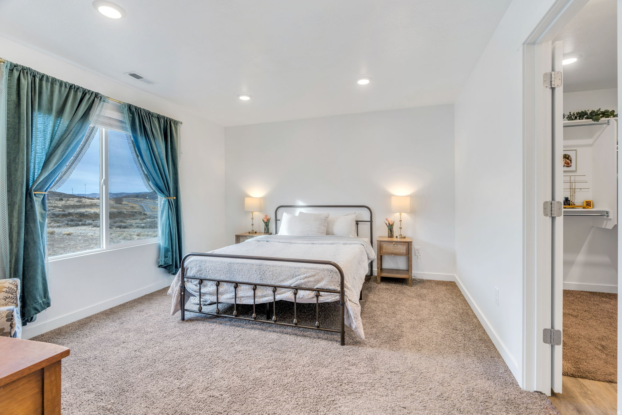 FOOTHILL VILLAGE - Residential