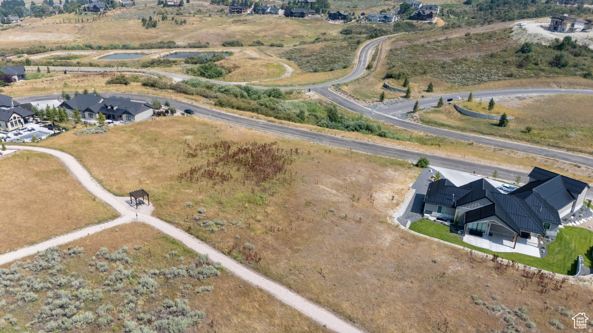 CHALETS AT SKI LAKE - Land