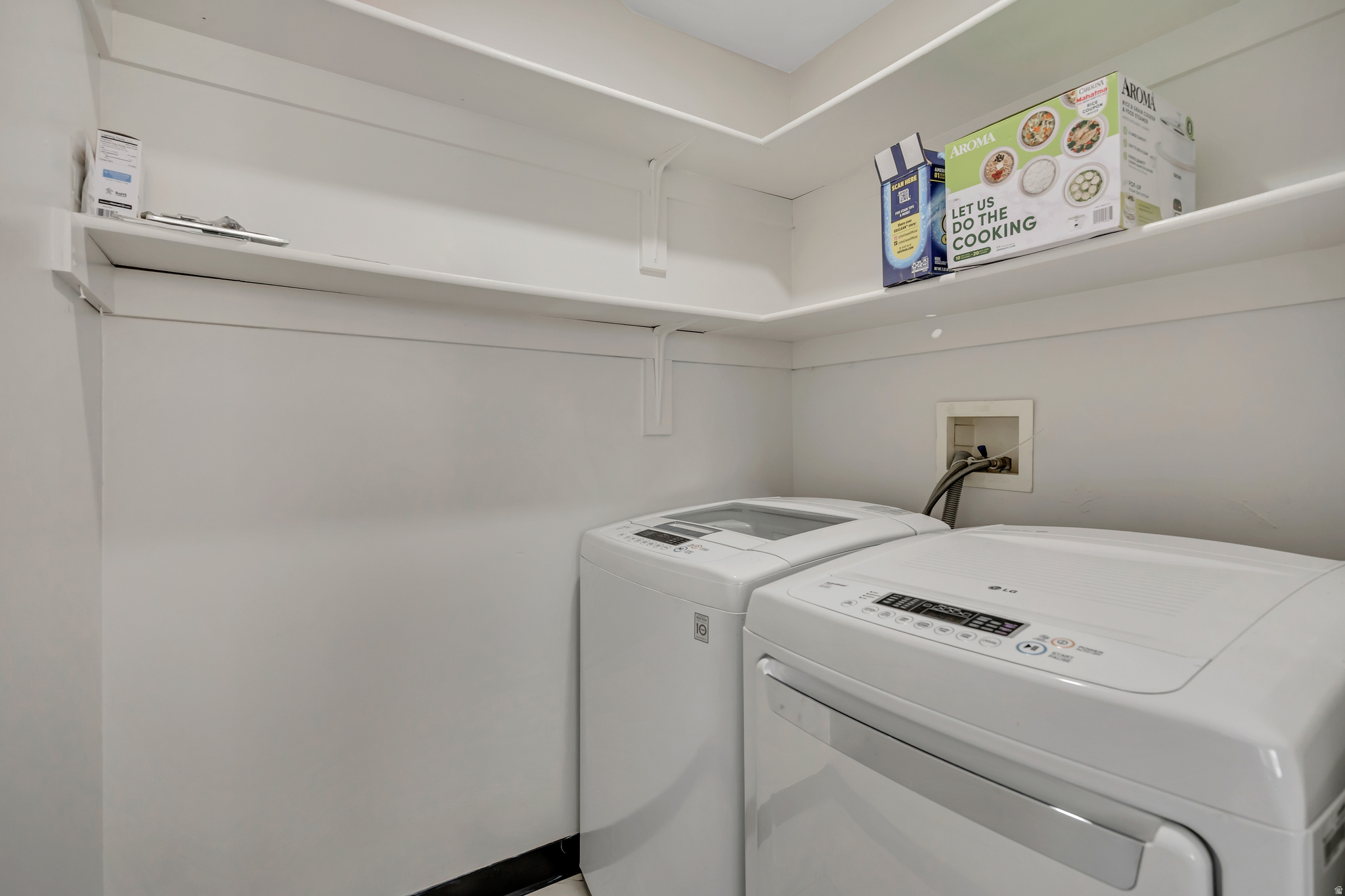 YALECREST - Residential