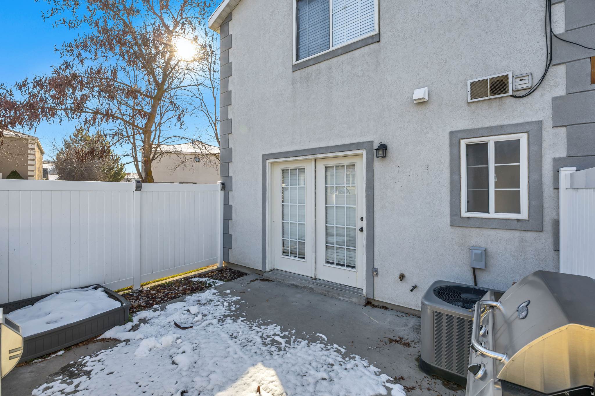 YALECREST - Residential