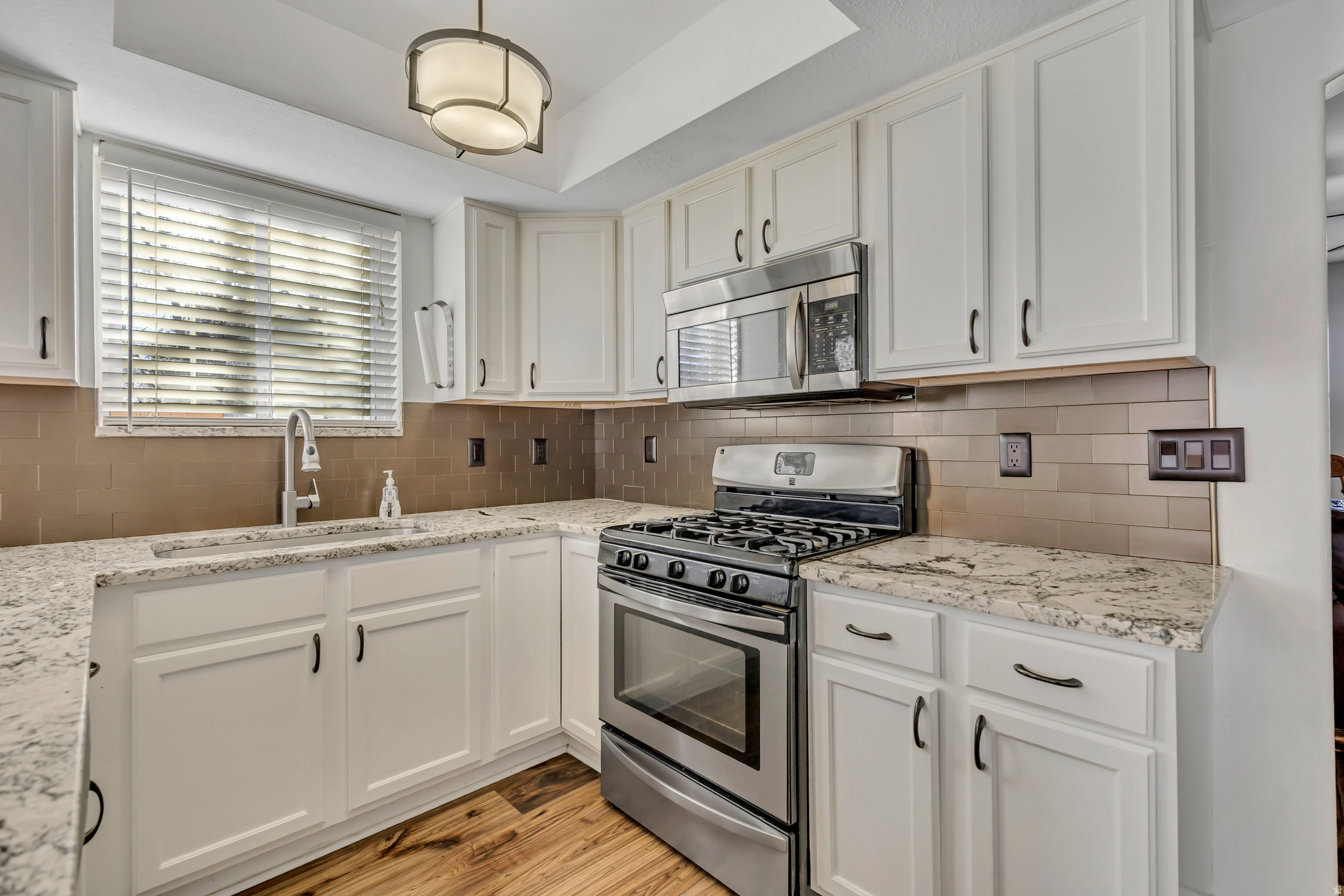 YALECREST - Residential