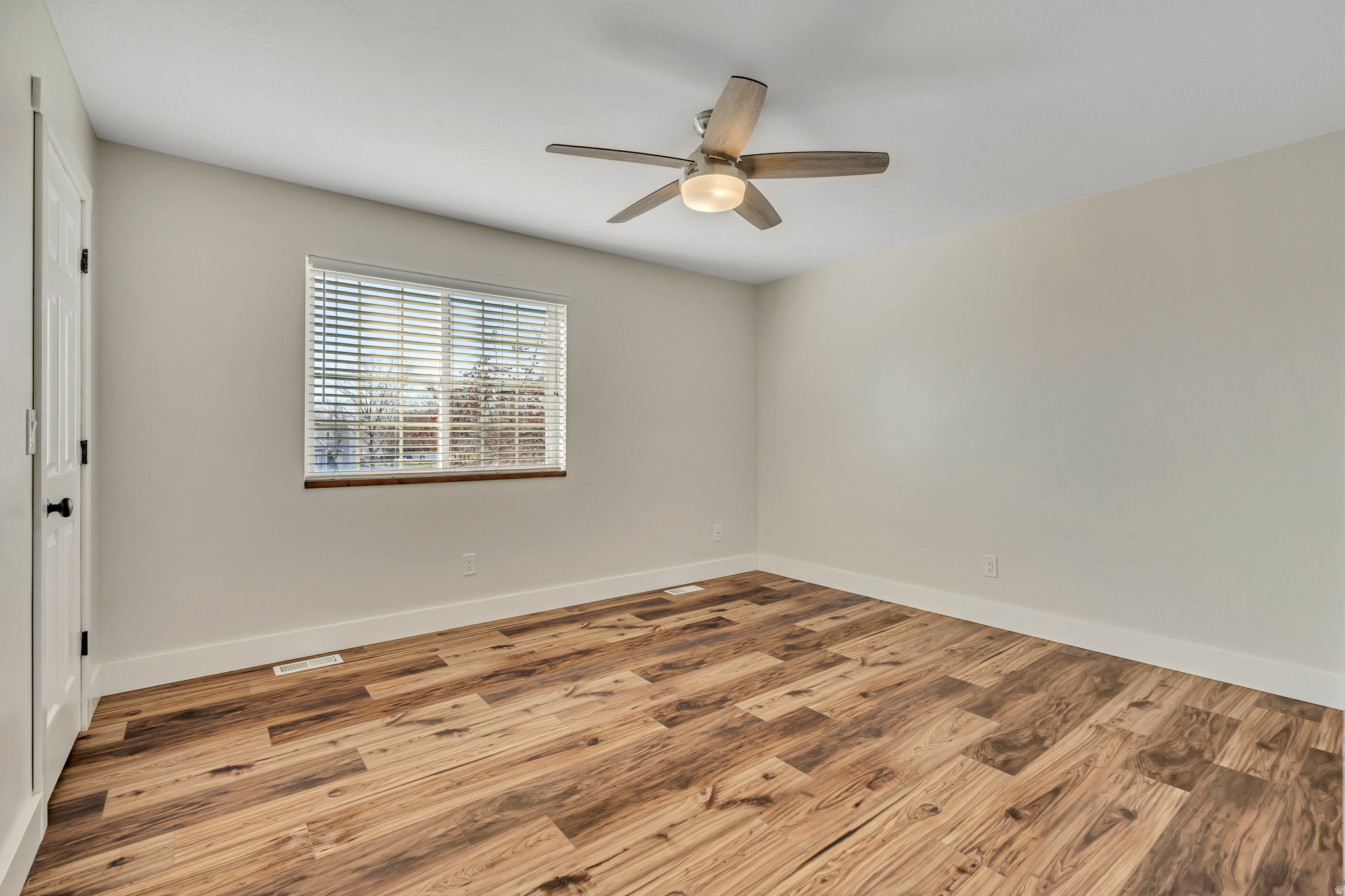 YALECREST - Residential