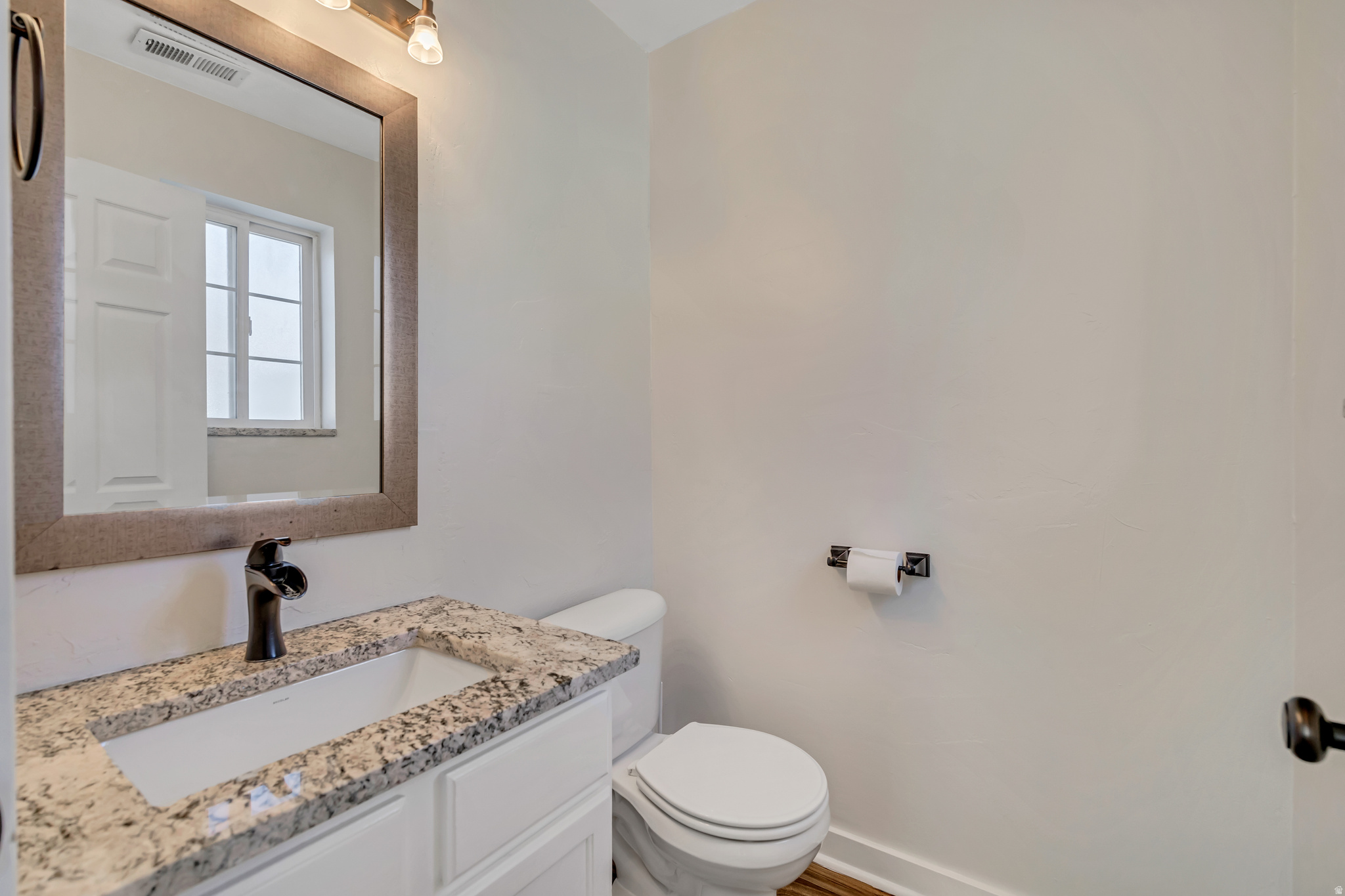 YALECREST - Residential