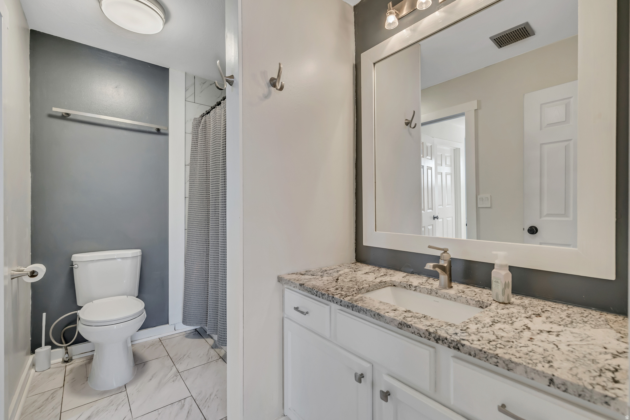 YALECREST - Residential