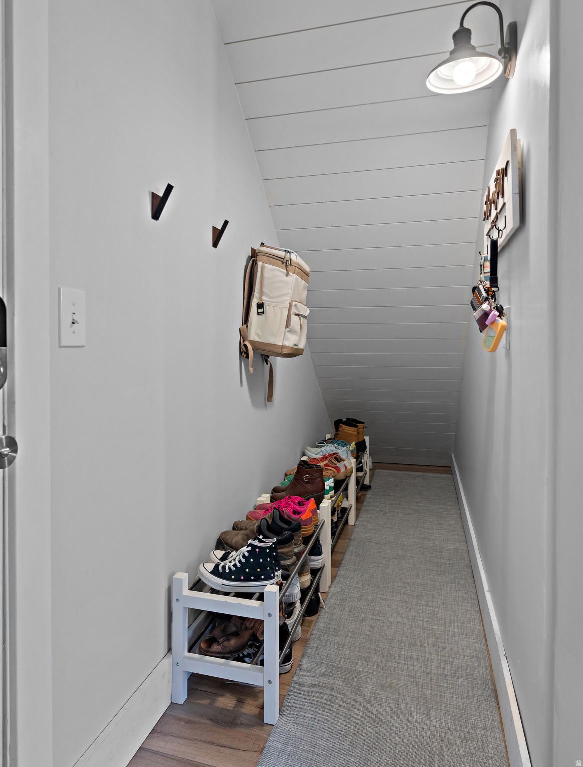 NORTH LAKE - Residential