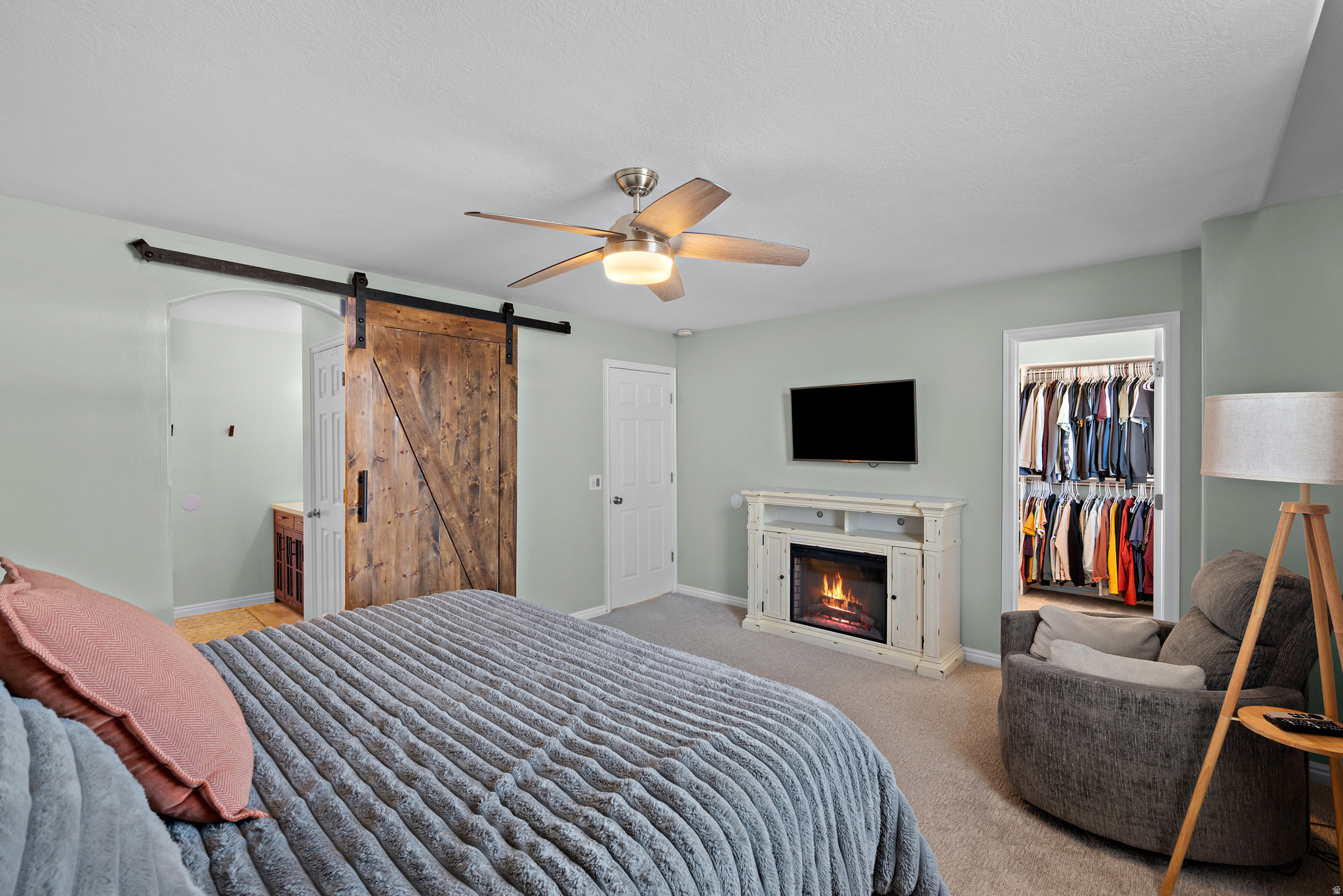 NORTH LAKE - Residential