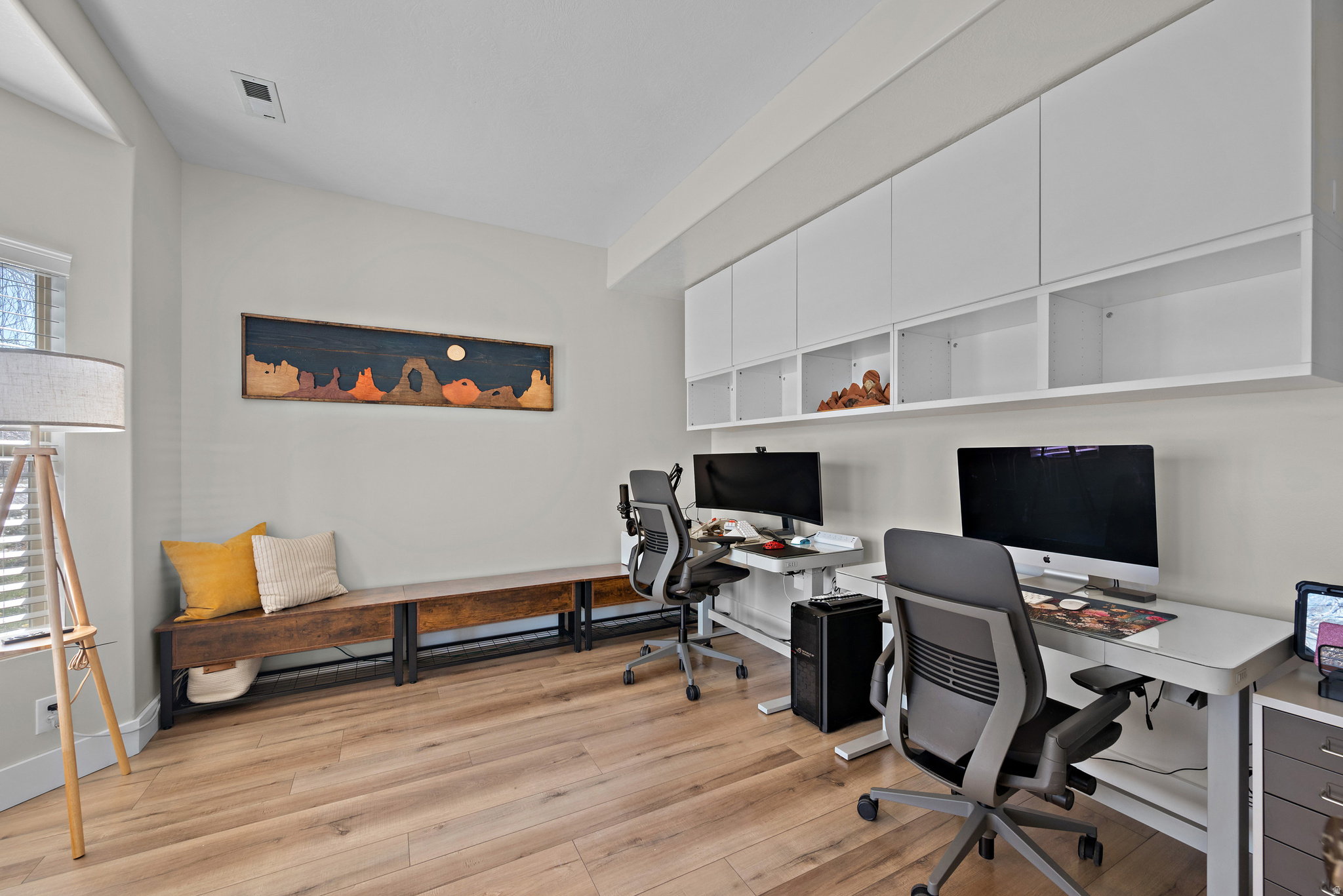 NORTH LAKE - Residential