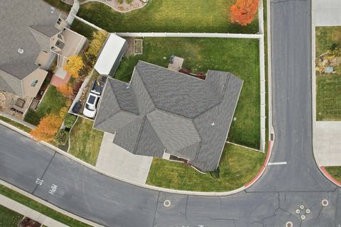 Tiny photo for 3312 W HARVEST GROVE WAY S, South Jordan, UT 84095 (MLS # 2121648)