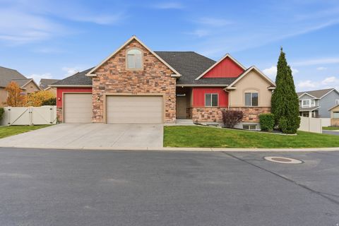 Tiny photo for 3312 W HARVEST GROVE WAY S, South Jordan, UT 84095 (MLS # 2121648)