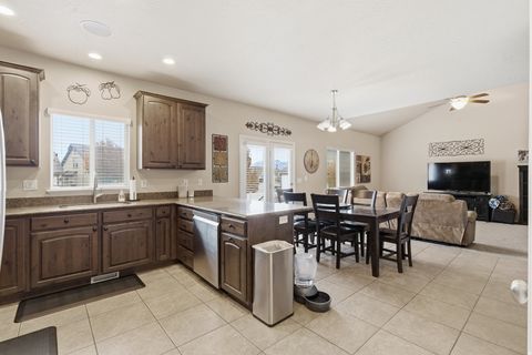 Tiny photo for 3312 W HARVEST GROVE WAY S, South Jordan, UT 84095 (MLS # 2121648)