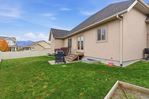 Tiny photo for 3312 W HARVEST GROVE WAY S, South Jordan, UT 84095 (MLS # 2121648)