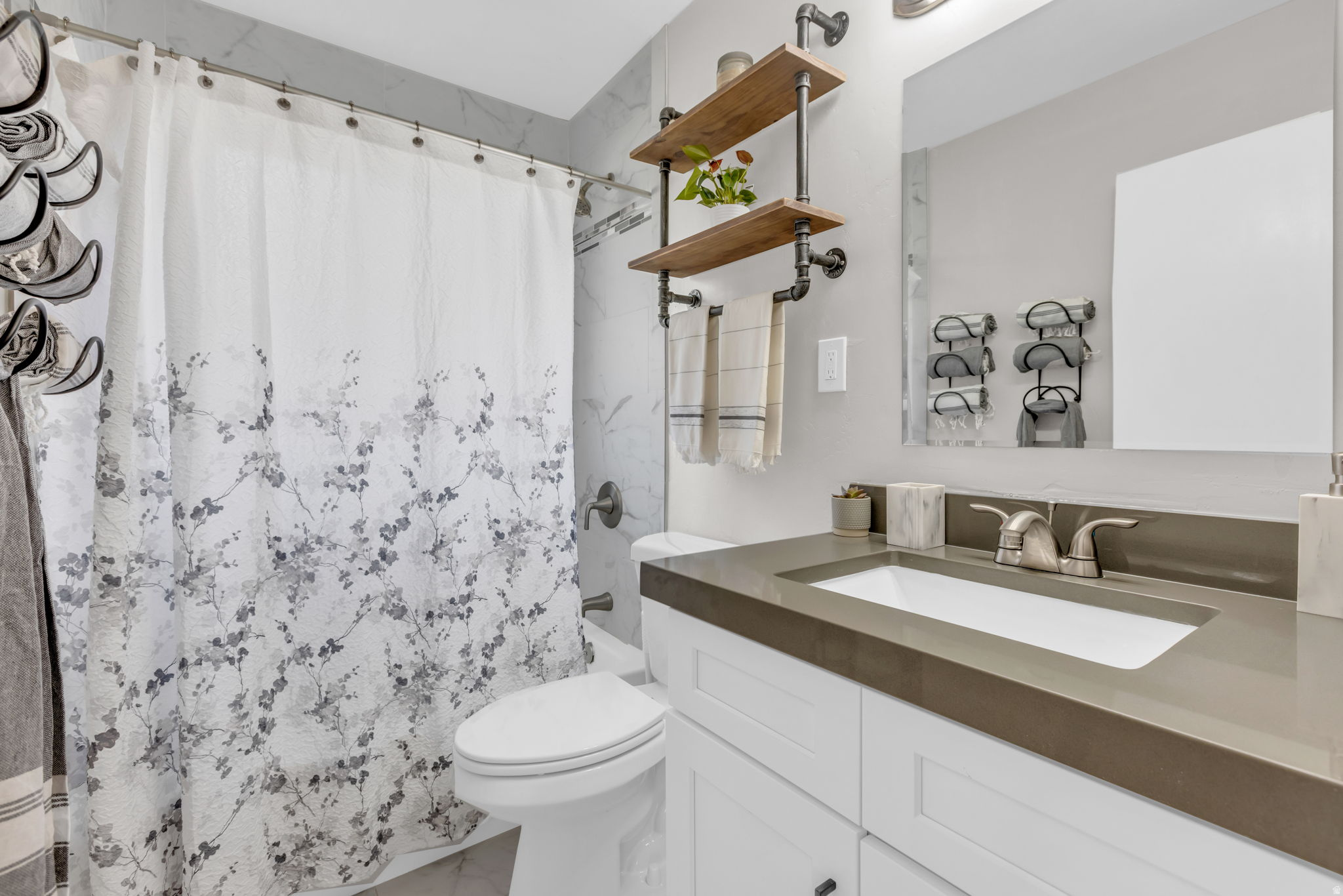 STEFFENSEN HEIGHTS S - Residential