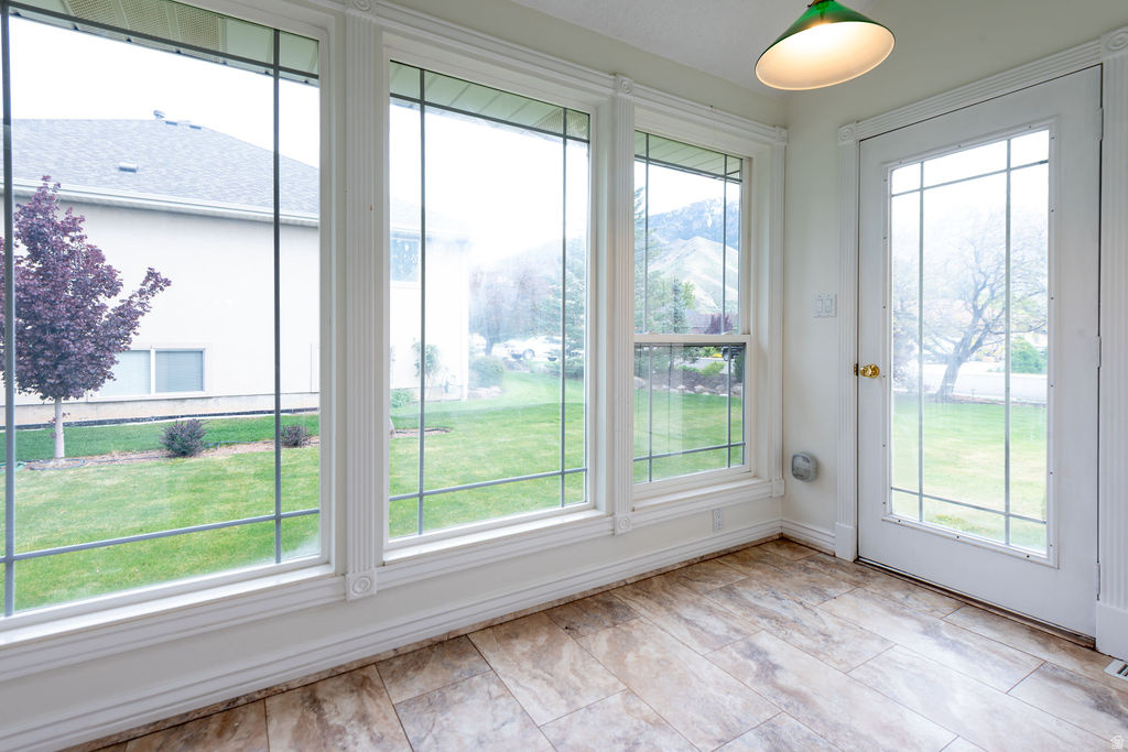 MOUNTAIN VIEW - Residential