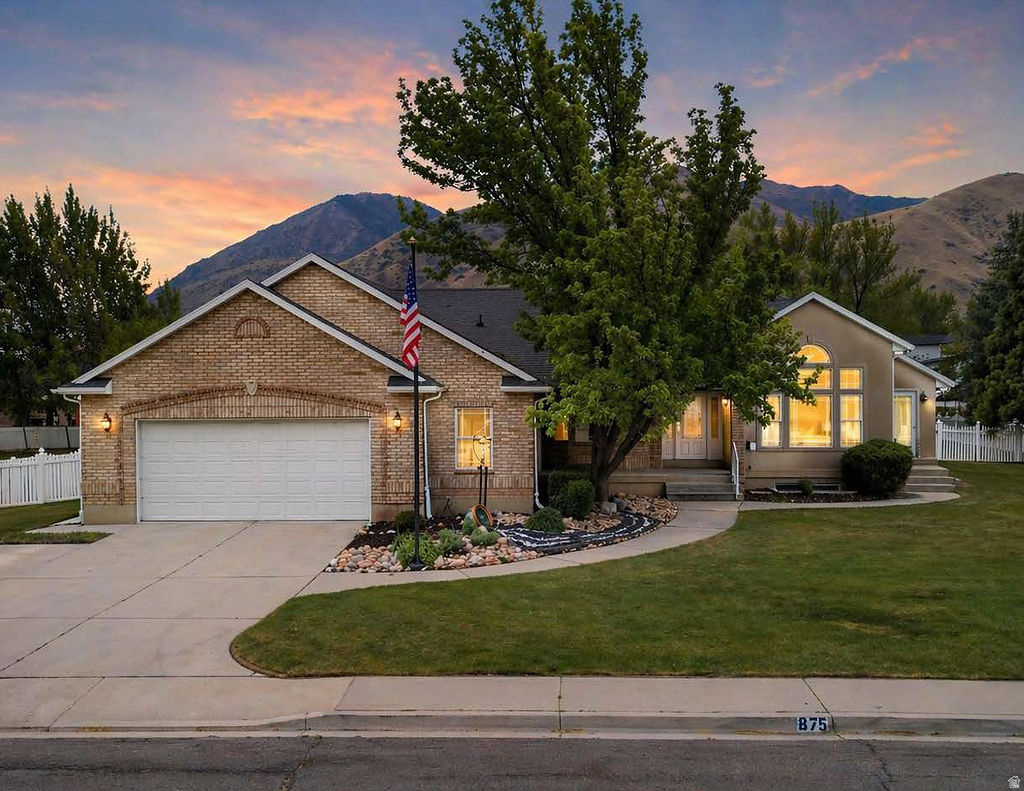 MOUNTAIN VIEW - Residential