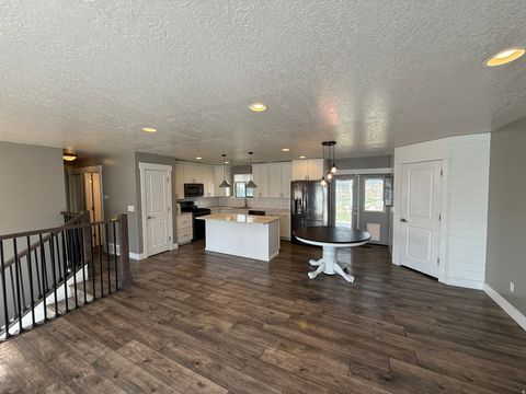 Tiny photo for 668 E 3050 N, North Ogden, UT 84414 (MLS # 2141742)
