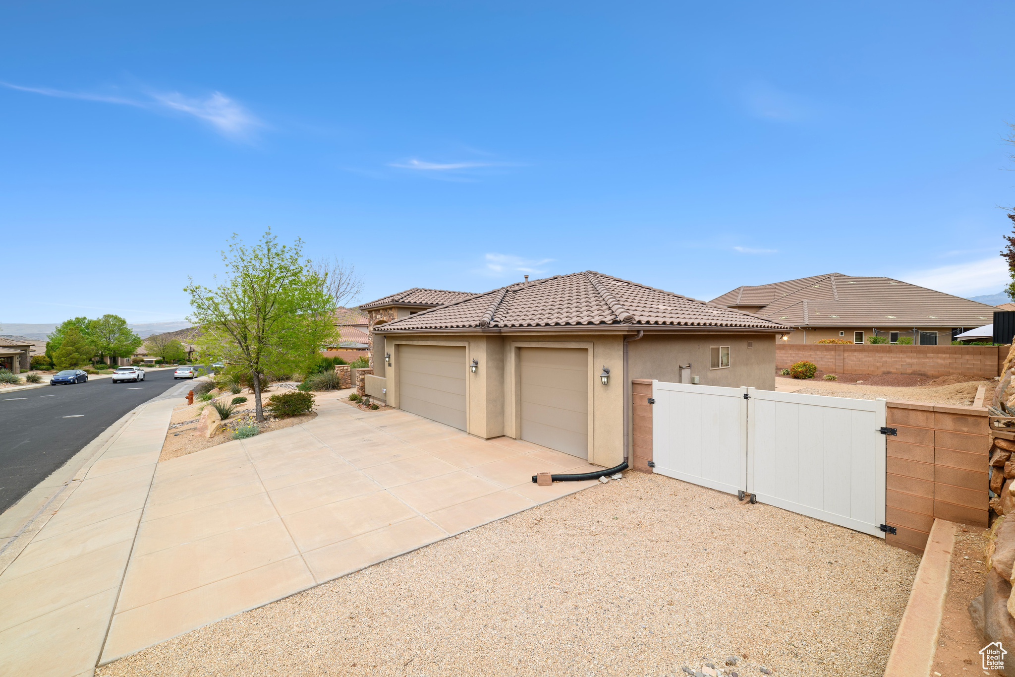 1041 E Silver Shadows Dr, Washington, Utah image 2