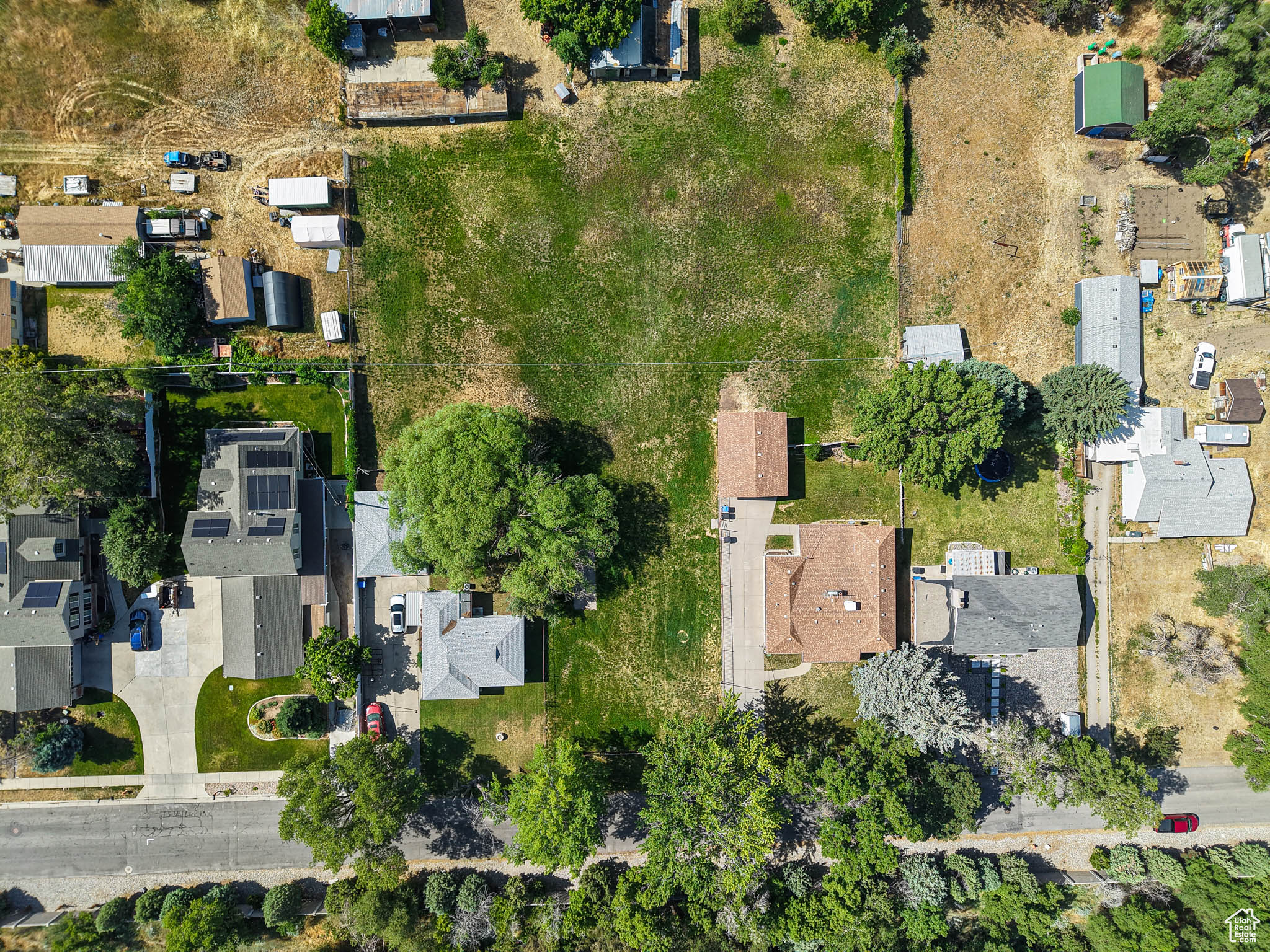 ELLISON WOODS - Residential