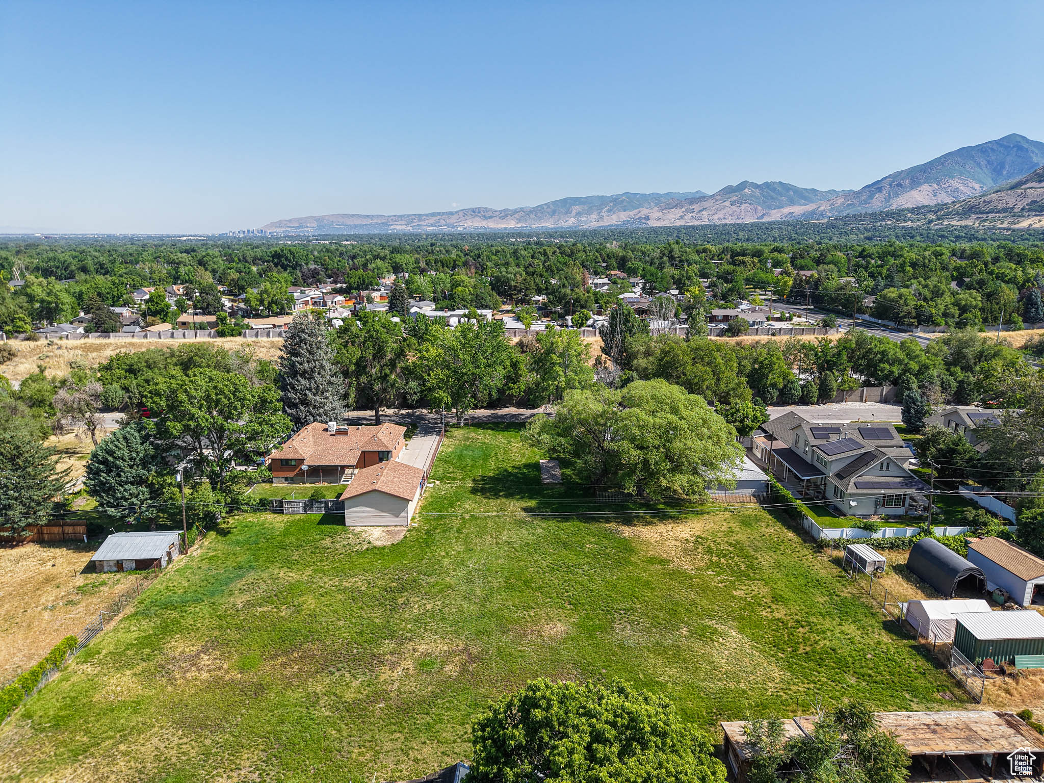 ELLISON WOODS - Residential