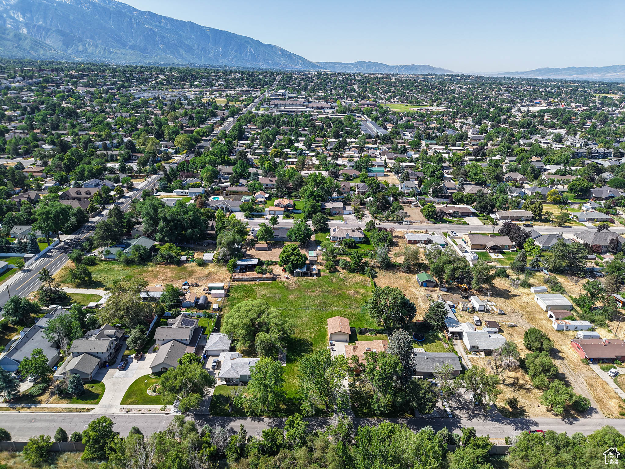 ELLISON WOODS - Residential