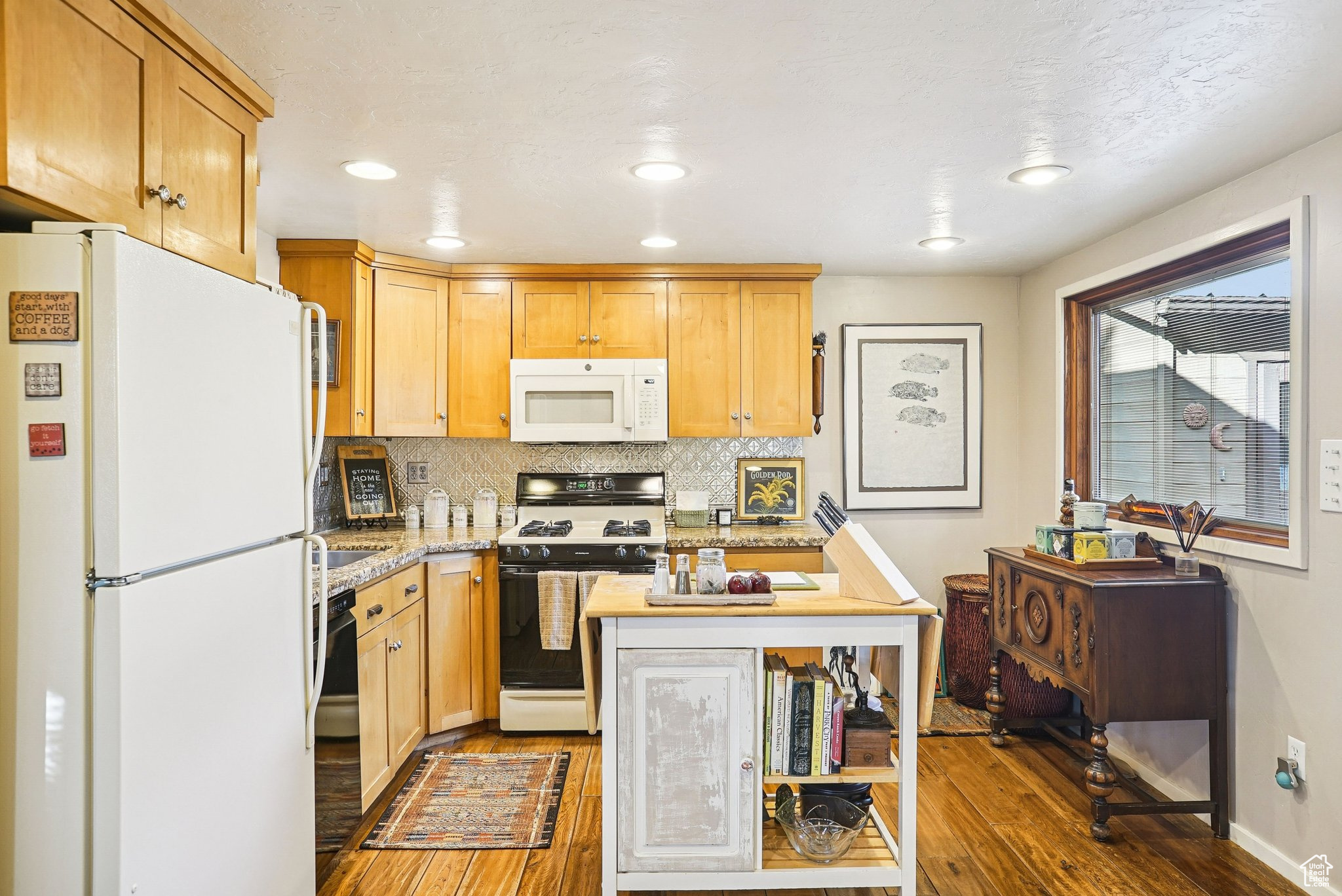 FRANCIS TOWN - Residential