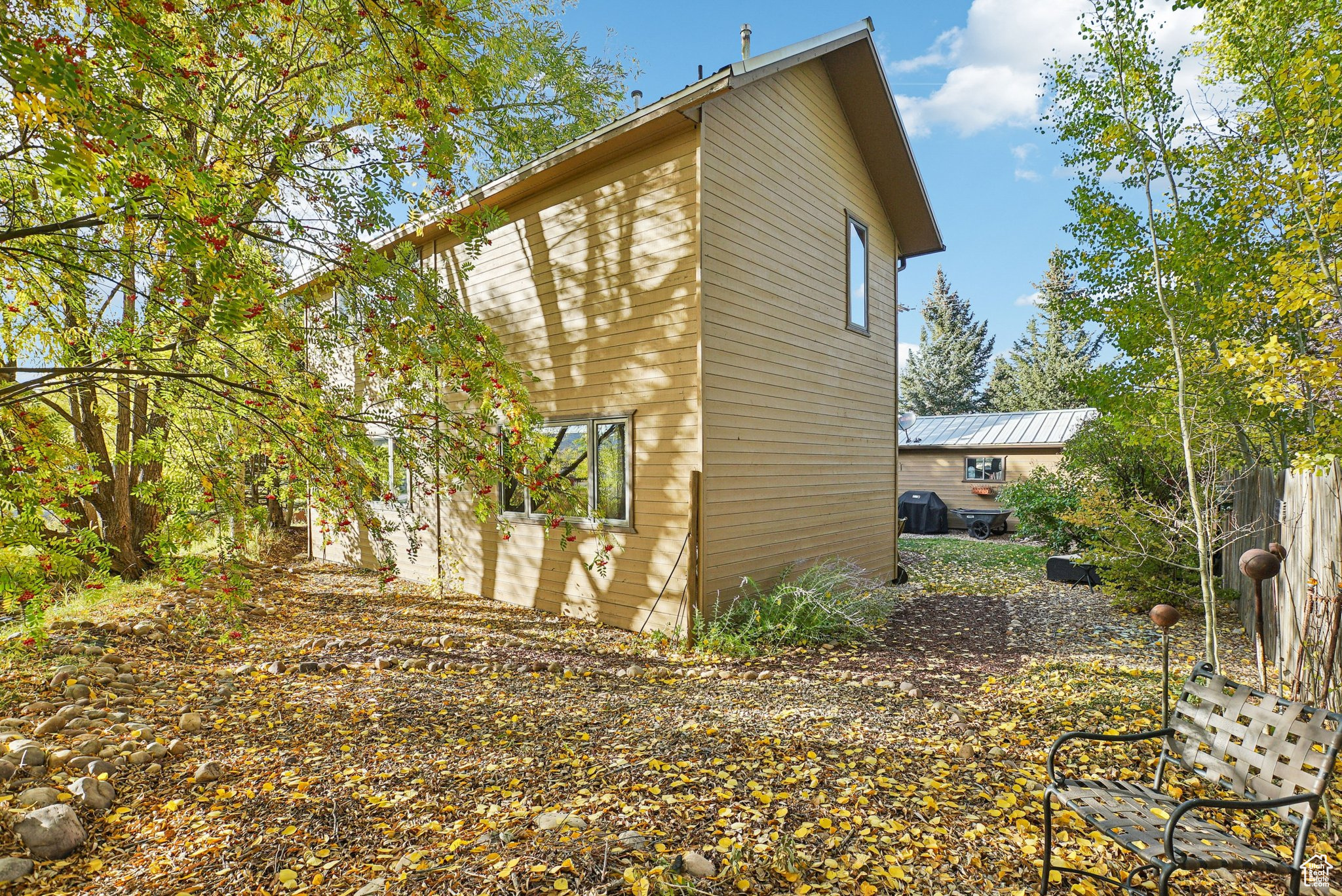 FRANCIS TOWN - Residential