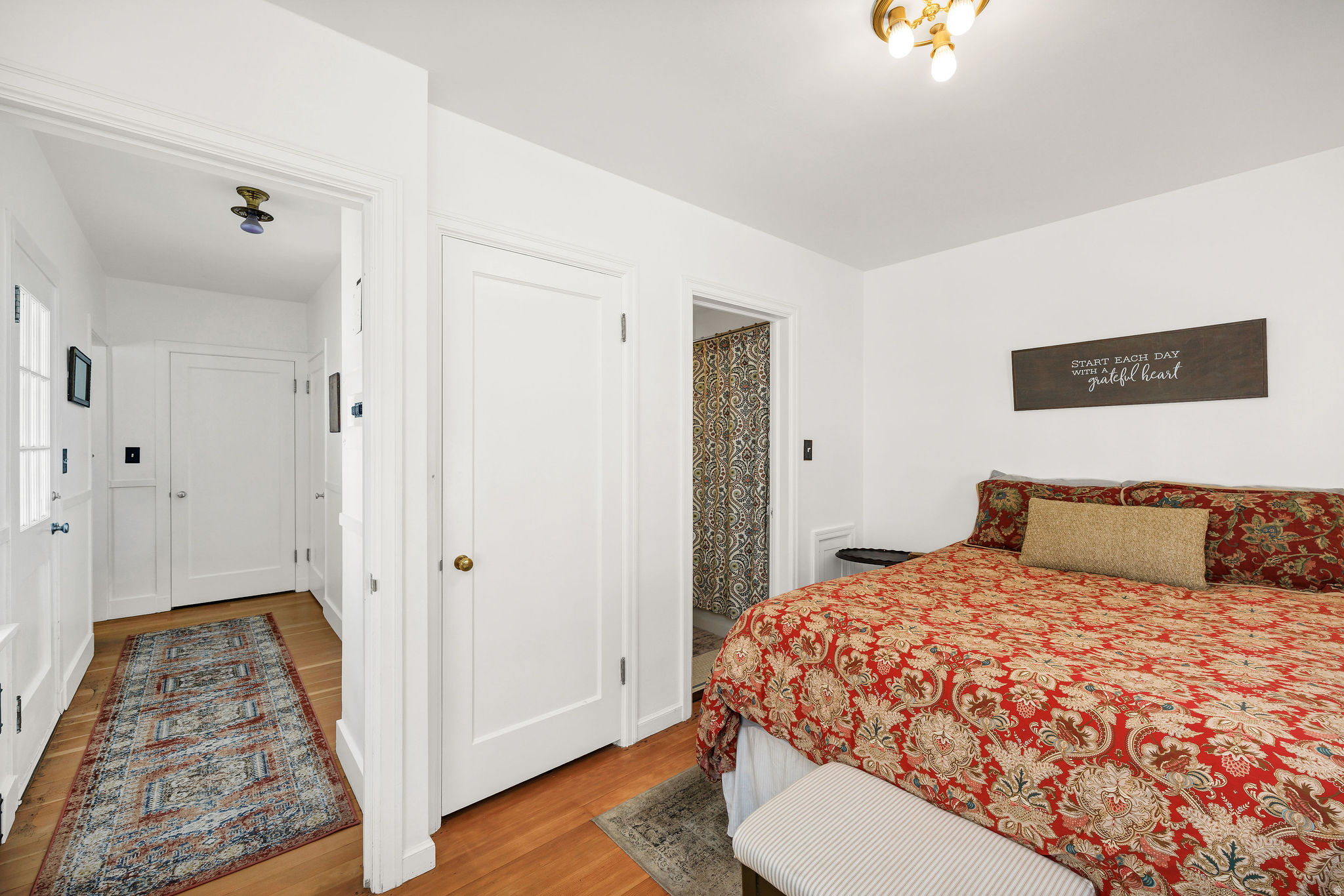 TEMPLE VIEW - Residential