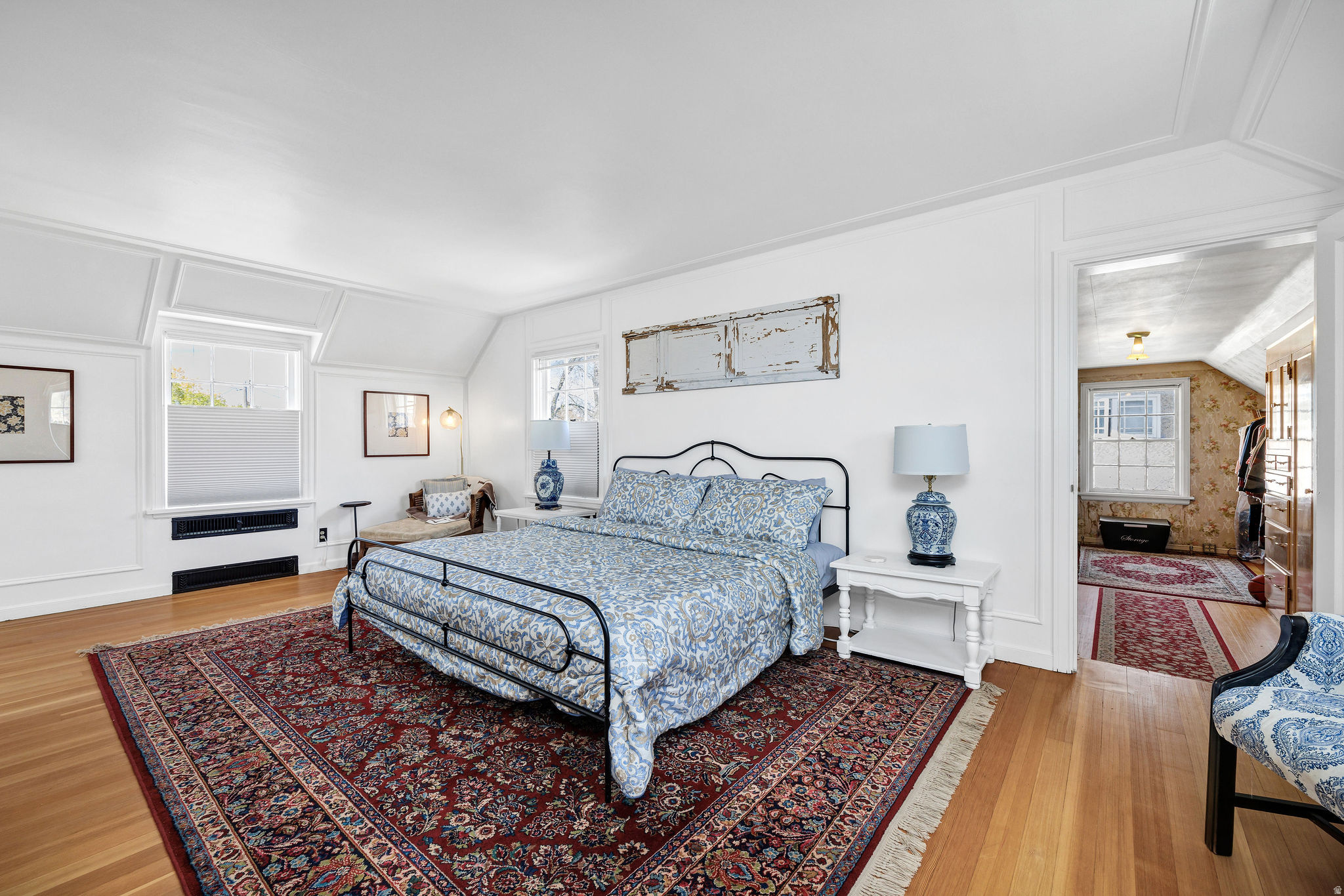 TEMPLE VIEW - Residential