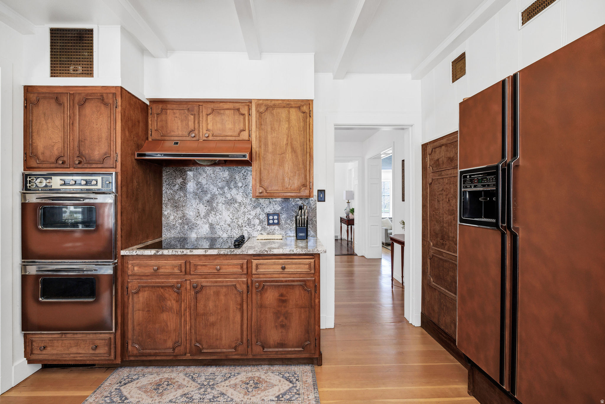 TEMPLE VIEW - Residential