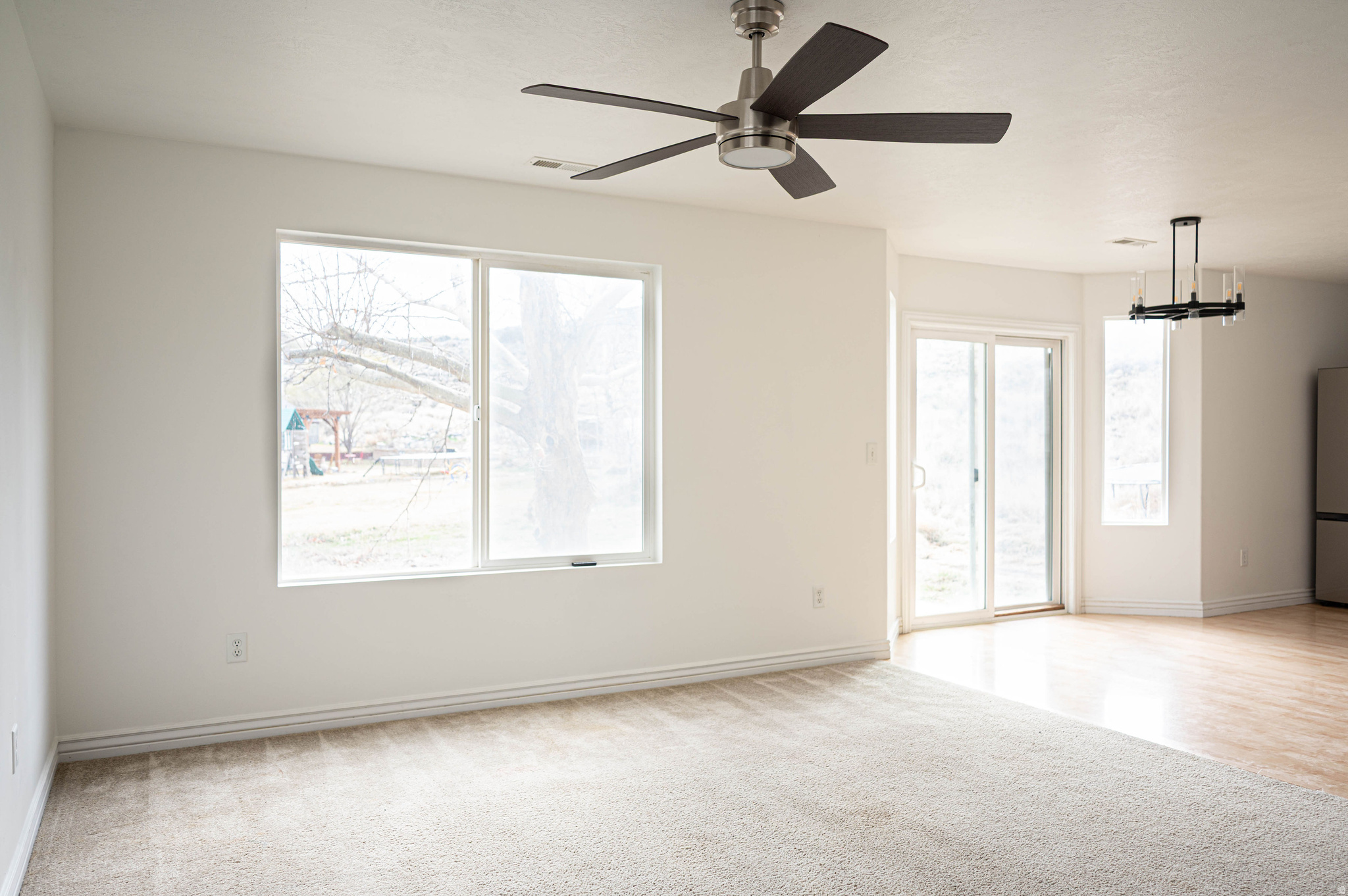 FREEMONT SPRINGS - Residential