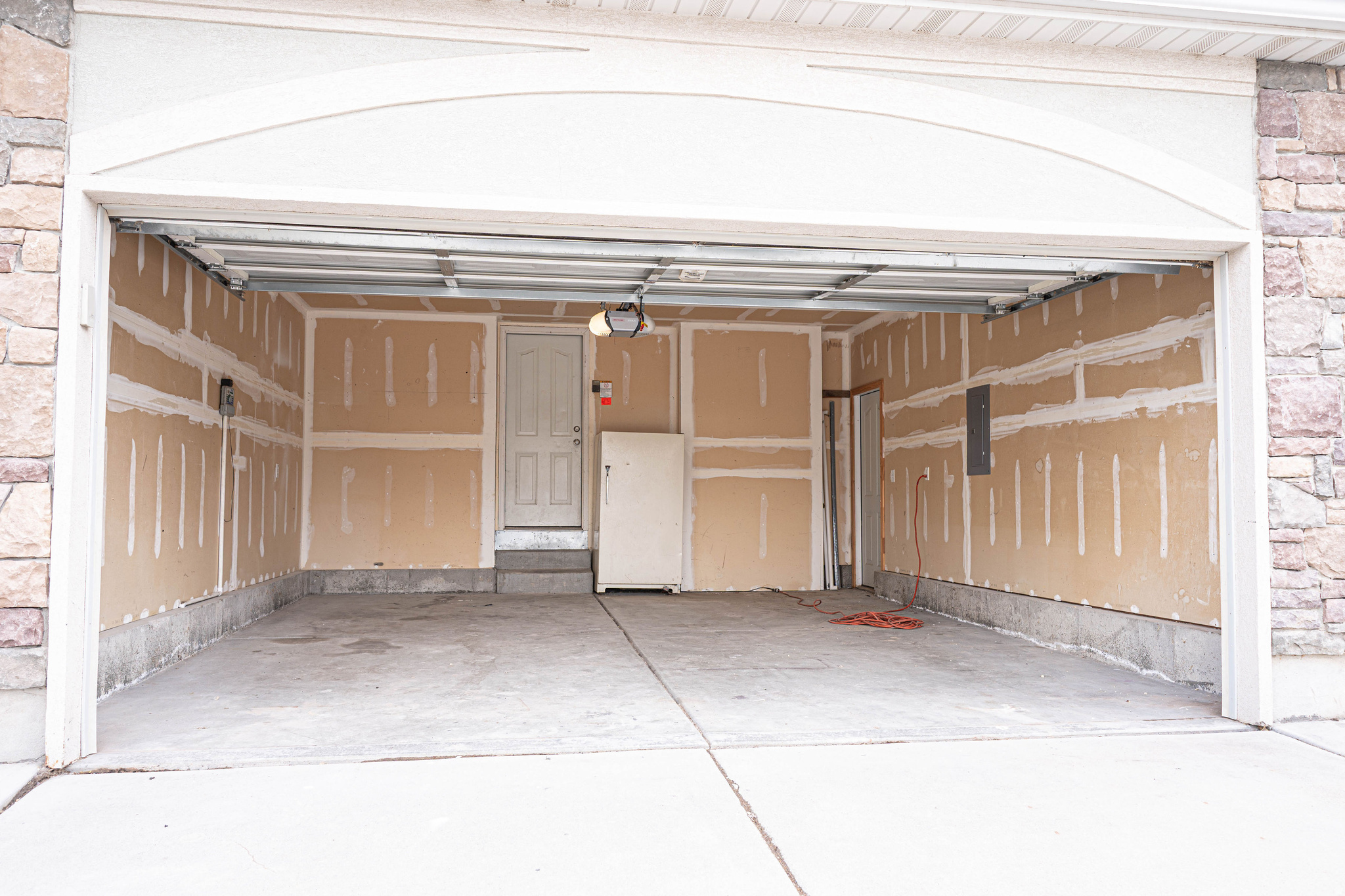 FREEMONT SPRINGS - Residential