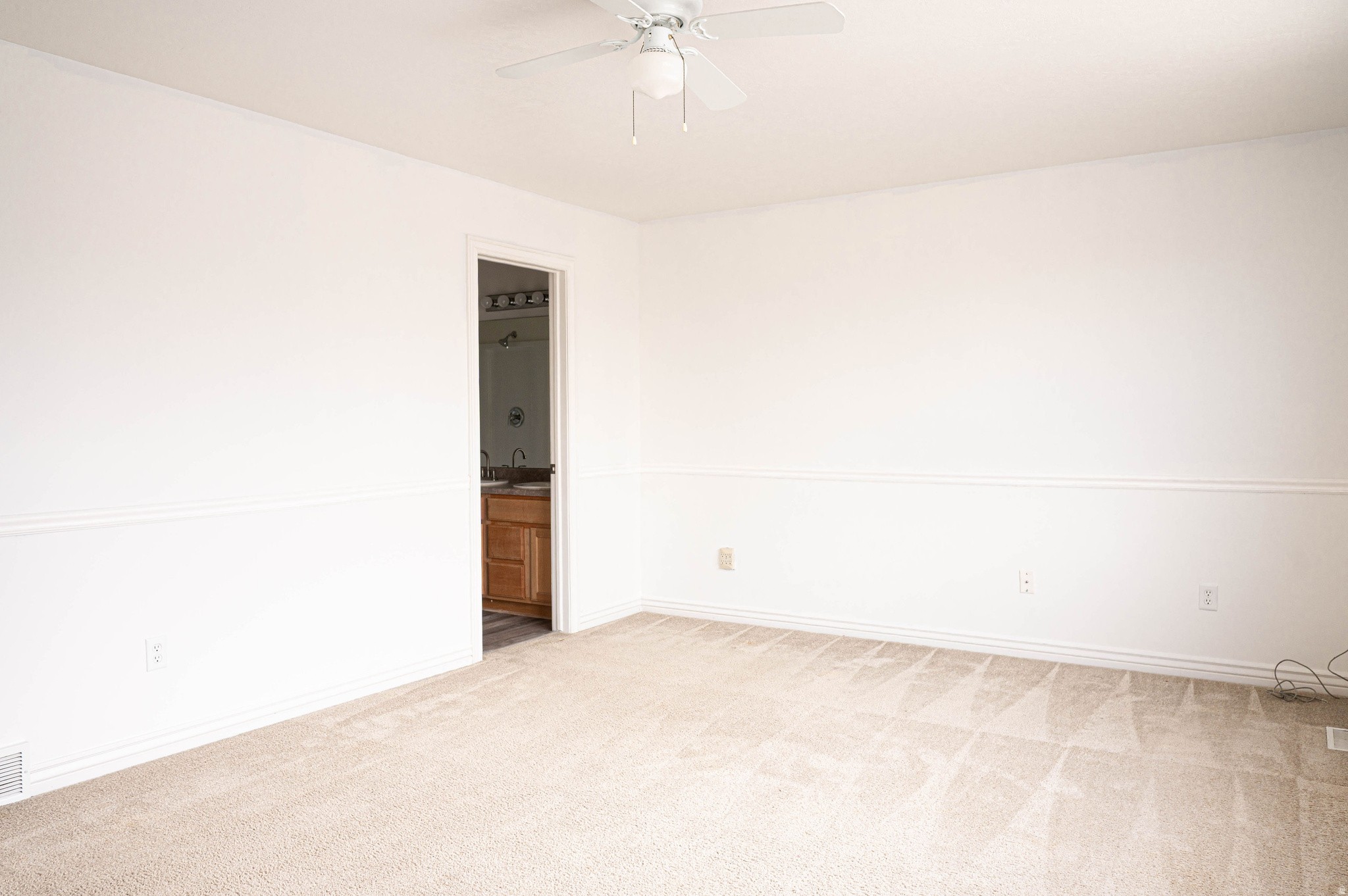 FREEMONT SPRINGS - Residential