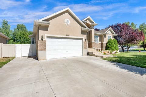 Tiny photo for 1163 S BANBURY DR W, Syracuse, UT 84075 (MLS # 2165802)