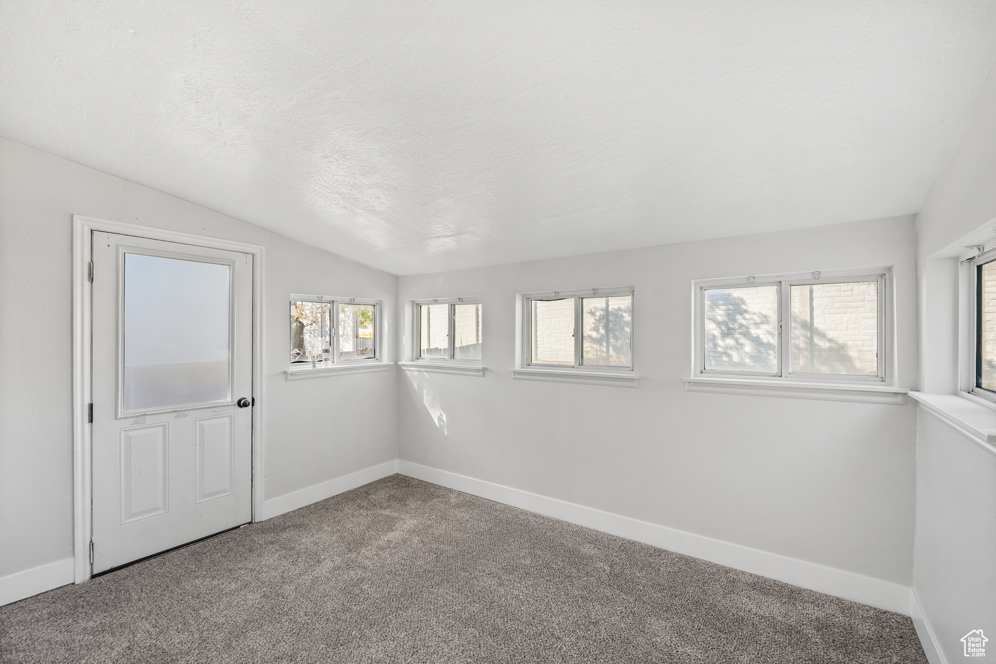 SOUTHRIDGE - Residential